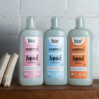 BIO-D Hypoalergiczny skoncentrowany płyn do mycia naczyń odpowiedni dla skóry wrażliwej 750 ml