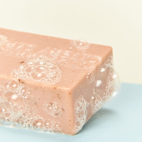 CZTERY SZPAKI Mydło Jeżówka i Malina z wyciągiem z jeżówki 110 g