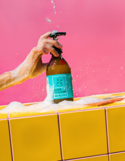 CZTERY SZPAKI Szampon oczyszczający w płynie - chrzanowy 300 ml