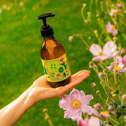 CZTERY SZPAKI Mydło w płynie Leśna Róża 300 ml