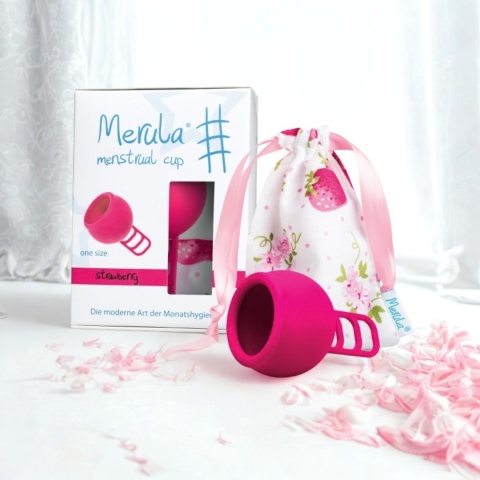 MERULA CUP Strawberry Kubeczek Menstruacyjny One Size – Różowy, 38 ml