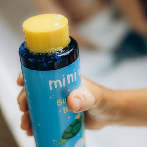 MINI U Naturalny Bąbelkowy Płyn do Kąpieli Guma Balonowa dla Dzieci i Niemowląt – 250 ml