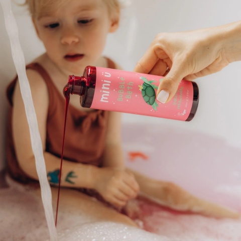 MINI U Naturalny Bąbelkowy Płyn do Kąpieli Truskawka dla Dzieci i Niemowląt – 250 ml