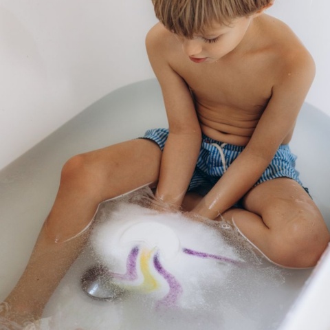 MINI U Księżyc – Musująca Kula do Kąpieli dla Dzieci – 120 g
